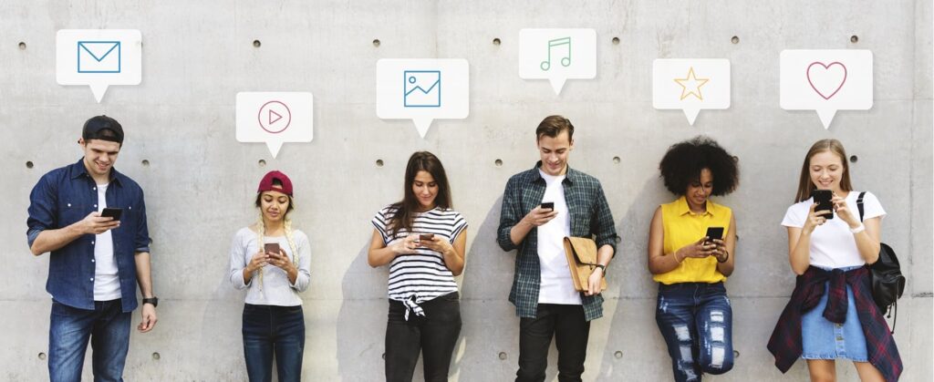 How to Master Digital Marketing in a Saturated Online Landscape: Strategies to Stand Out from the Crowd 7 Navigating the Social Media